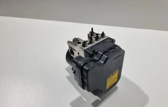 Lexus IS 220D-250-350 ABS Pump 4454053260 8954153120