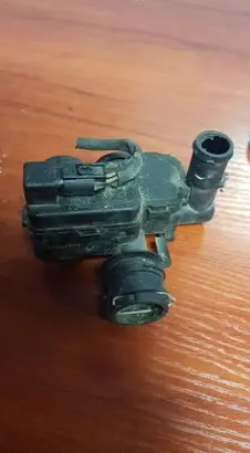 Coolant heater control valve