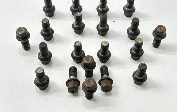 Mercedes-Benz Vito Viano W639 Nuts/bolts 