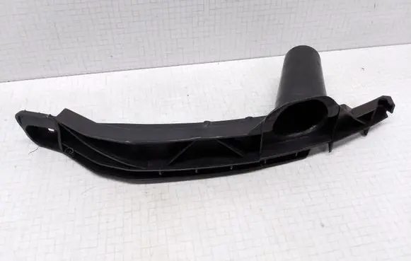Volkswagen Golf V Front bumper mounting bracket 1K0807890B