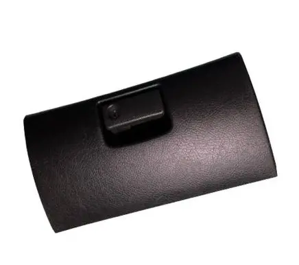 Suzuki Swift I Glove box