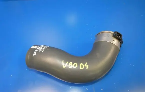 Volvo S90, V90 Intercooler hose/pipe 32222525