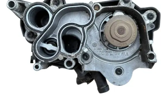 Skoda Octavia Mk3 (5E) Water pump 04E121042M