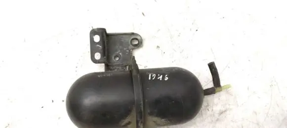 Ford Maverick Vacuum air tank 