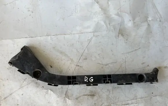 Toyota Prius (NHW20) Rear bumper mounting bracket 525754701