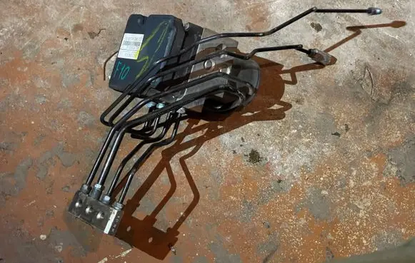 BMW 6 F12 F13 ABS Pump 6853403 C7DXC9 6853400
