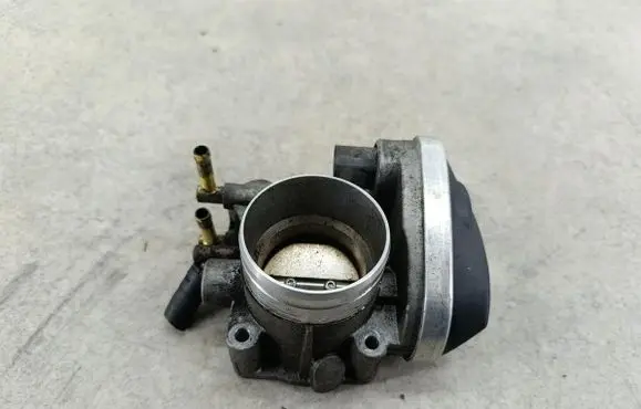 Seat Altea XL Throttle body valve 06A133062A