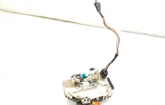 Chrysler Town & Country V Front door lock P04589417AFA