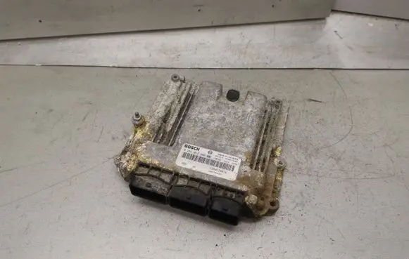 Renault Espace - Grand espace IV Engine control unit/module 0281012996 8200520036