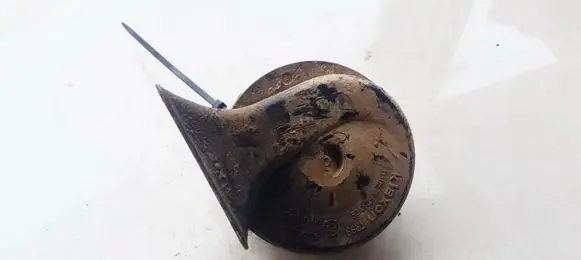 Audi A6 S6 C5 4B Horn signal 0092018 CH2139