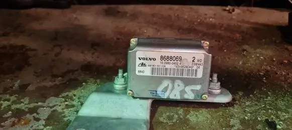 Volvo S80 ESP acceleration yaw rate sensor 8688069