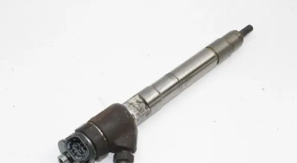 Maserati Quattroporte Fuel injector 35062015F 0445110523