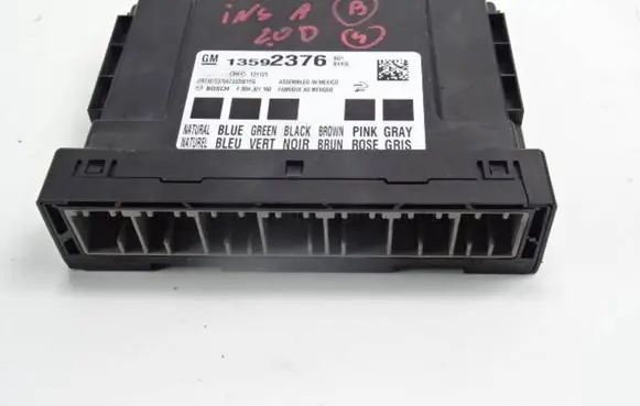 Opel Insignia A Comfort/convenience module 13592376 131121 F00HJ01160