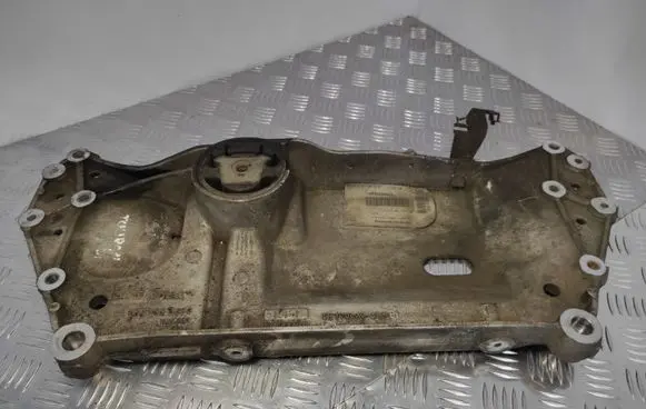 Volkswagen Touran I Front subframe 1K0199369G