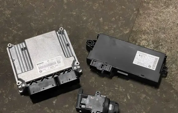 BMW 5 E60 E61 Engine ECU kit and lock set 0281014238 7809000 030099046