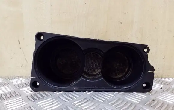 Cup holder front