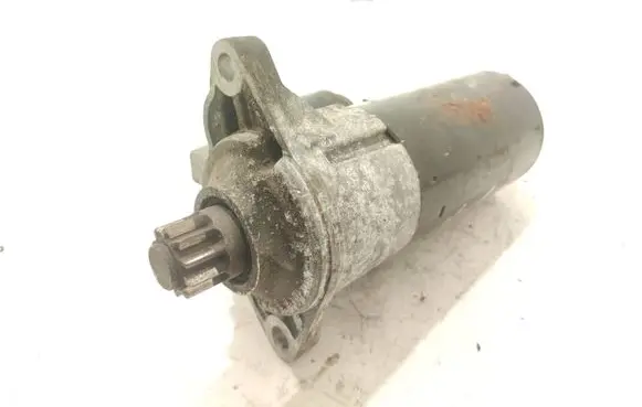 Volkswagen Golf V Starter motor 02E911023H 14182502