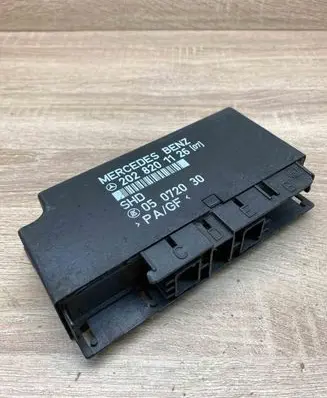 Mercedes-Benz C W202 Comfort/convenience module 2028201126 05072030