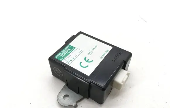 Toyota Avensis Verso Door central lock control unit/module 8974144060