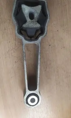Volvo S80 Engine mount bracket 6G926P082GC