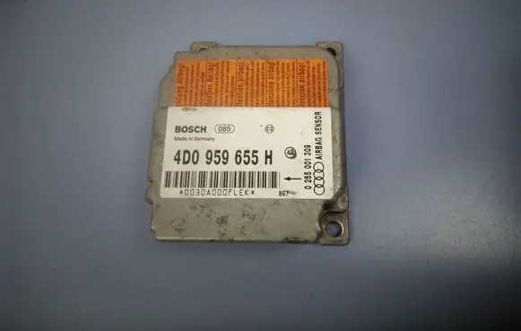 Audi A8 S8 D2 4D Airbag control unit/module 4D0959655H 0285001309