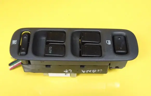 Suzuki Liana Electric window control switch