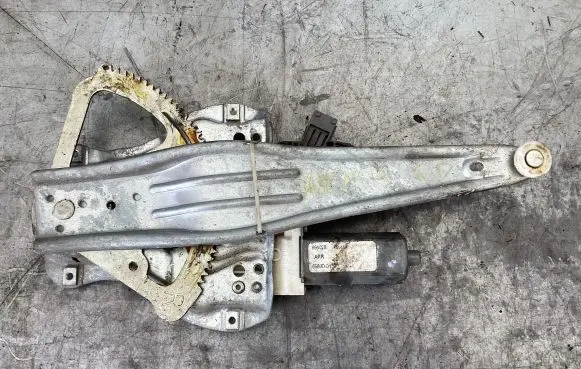Toyota Avensis T250 Rear door manual window regulator 6983005100 994028