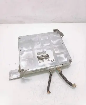 Toyota Avensis T250 Engine control unit/module 8966105A50 1758008301 MB1758008301