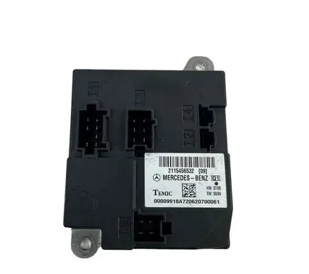 Mercedes-Benz E W211 Central body control module 2115456532 00009918A