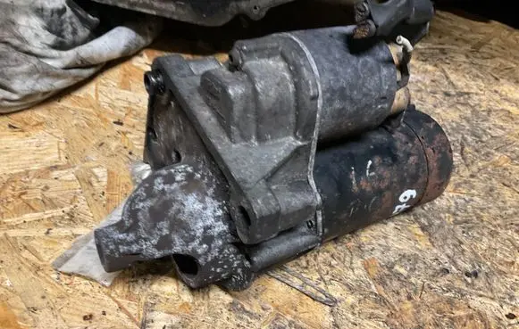 Citroen Berlingo Starter motor D6RA110 05D60128HC