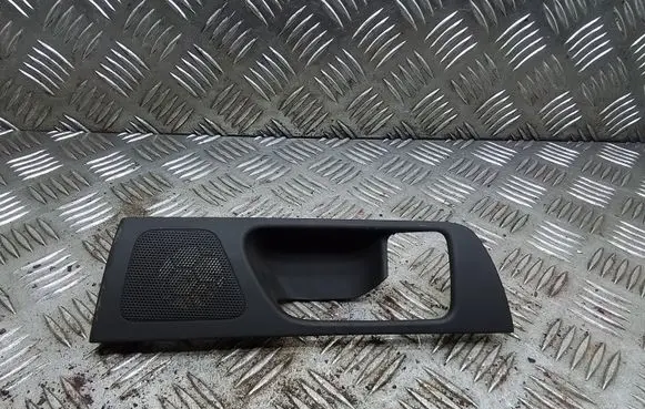 Toyota Avensis T250 Rear door handle trim 6761705040 6761705040B