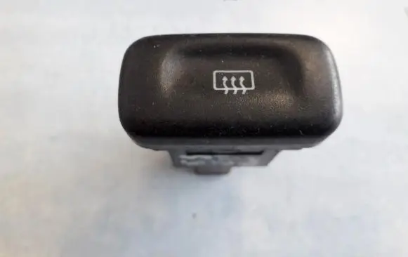 Nissan Primera Windscreen/window heater switch