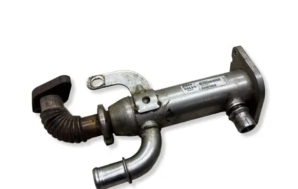 Volvo S60 EGR valve cooler 8653691