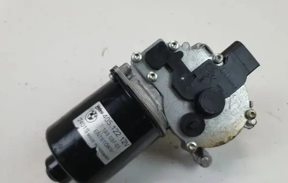 BMW 1 E81 E87 Wiper motor 7193037