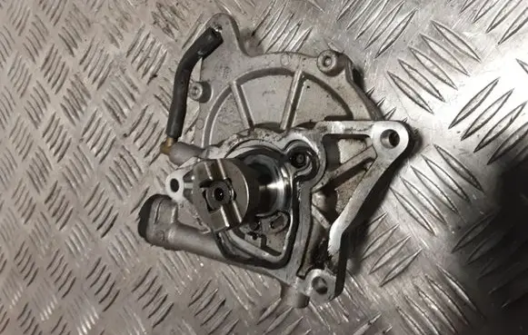 KIA Sorento Vacuum pump