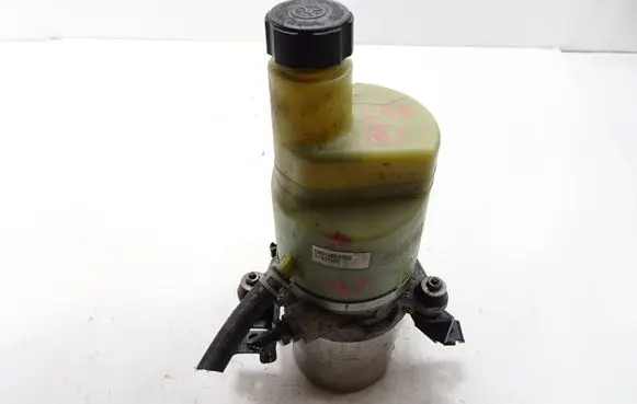 Volvo C30 Power steering pump 5N513K514CC 31302206