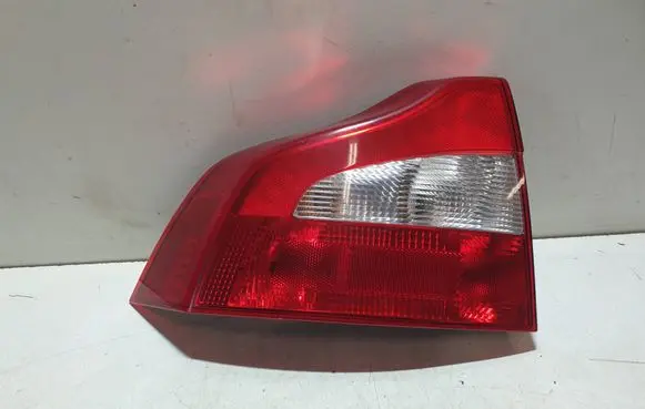 Volvo S80 Rear/tail lights