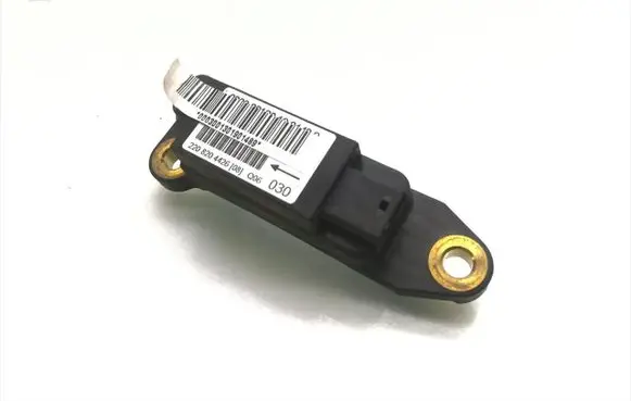 Mercedes-Benz S W220 Airbag deployment crash/impact sensor 2208204426