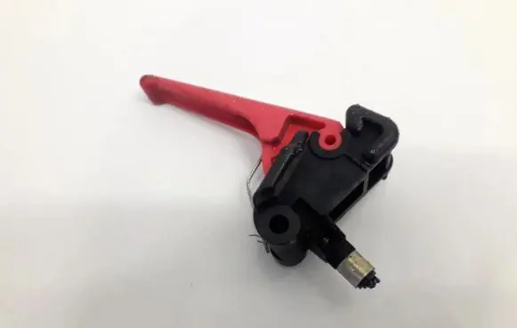 Citroen Xsara Picasso Engine bonnet (hood) release handle