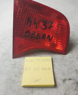 Audi A4 S4 B7 8E 8H Tailgate rear/tail lights 8E5945093