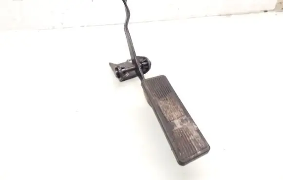 Jeep Grand Cherokee (WJ) Accelerator throttle pedal