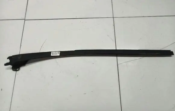 Renault Clio III Windshield trim 