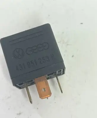 Audi A6 S6 C5 4B Other relay 431951253H