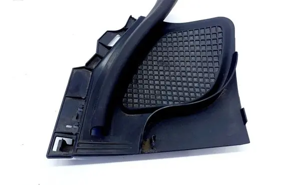 Mercedes-Benz GLA H247 Wiper trim A2478309801
