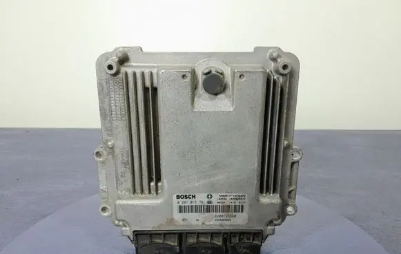 Renault Laguna III Engine control unit/module ECU 281015781