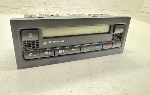 Volkswagen PASSAT B5.5 Climate control unit 3B1907044H 2400022303