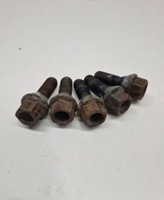 BMW 5 E60 E61 Nuts/bolts 