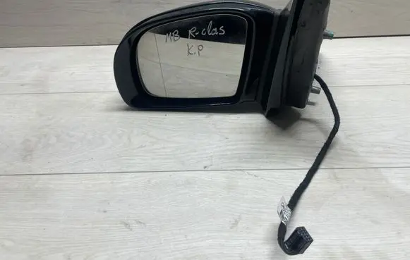 Mercedes-Benz R W251 Front door electric wing mirror A2518110198