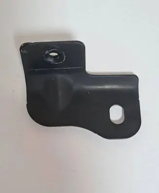 Fender mounting bracket