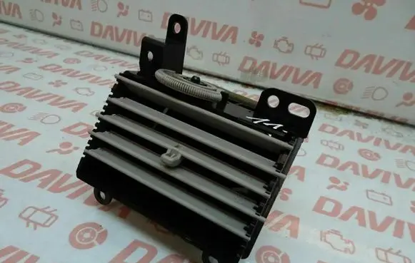 Dodge Caliber Dashboard side air vent grill/cover trim 1AV57TRMAA 1169 L0049250AA01
